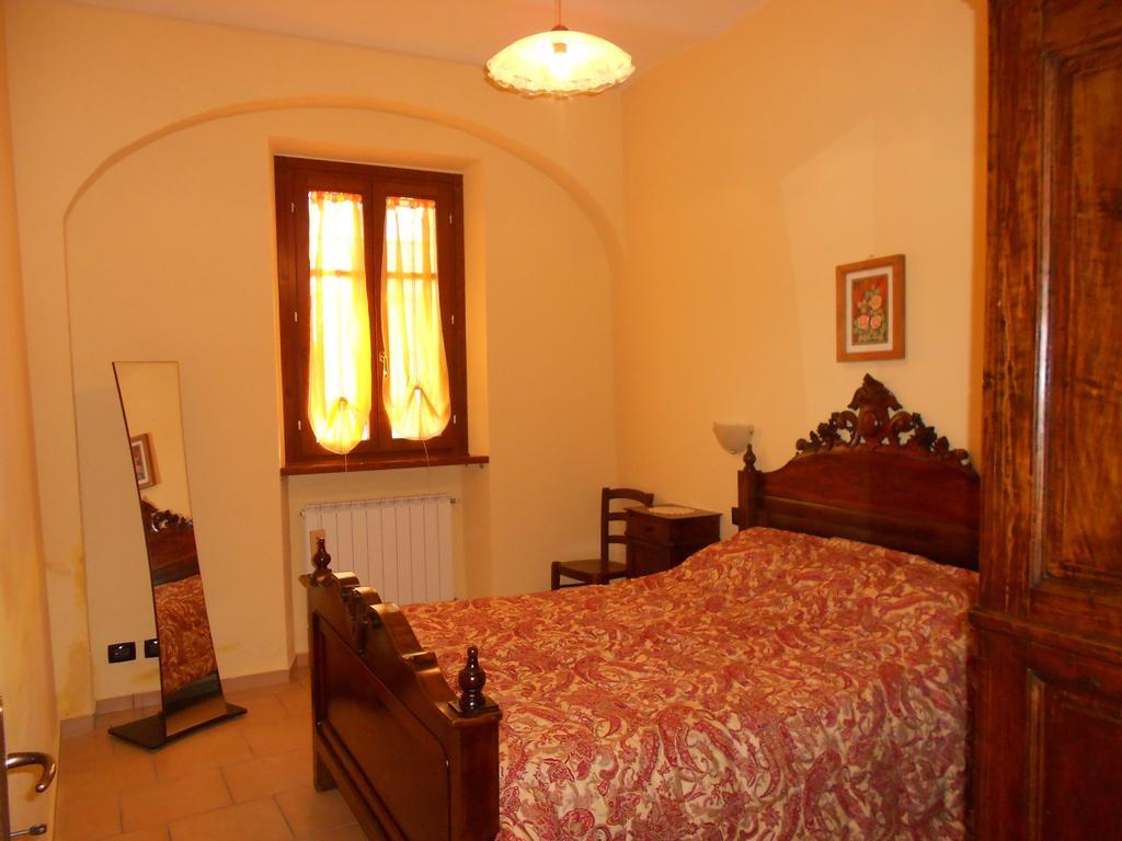 Agriturismo Monrabbioso Apartment Cereseto Bilik gambar